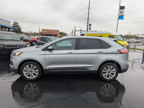 Used 2023 Ford Edge Titanium w/ Cargo Accessory Package AWD/4WD image 8