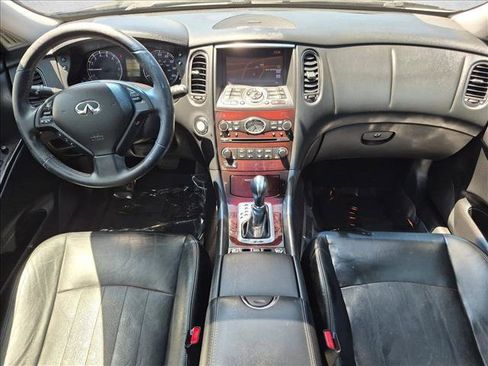 Used 2016 INFINITI QX50 2WD w/ Deluxe Touring Package image 19