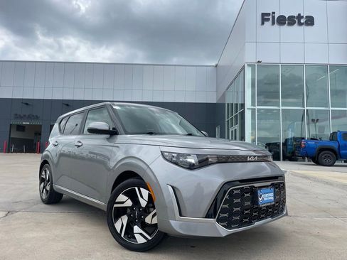 Used 2023 Kia Soul GT-Line FWD image 1