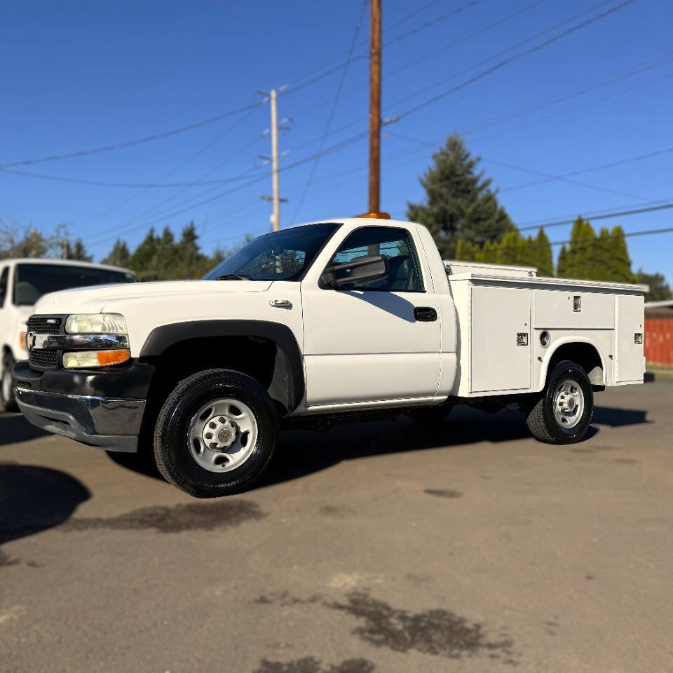 Used 2002 Chevrolet Silverado 2500 2WD Regular Cab image 3