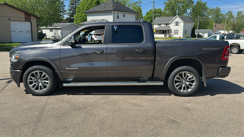 Used 2020 RAM 1500 Laramie w/ Sport Appearance Package AWD/4WD image 4