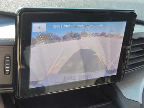 Used 2020 Ford Explorer XLT image 14