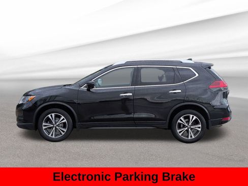 Used 2019 Nissan Rogue SV w/ Sun & Sound Touring Package image 12