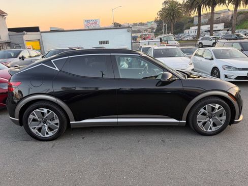 Used 2024 Genesis GV60 RWD image 4