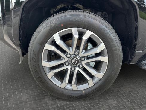 Used 2026 Toyota 4Runner Limited AWD/4WD image 14