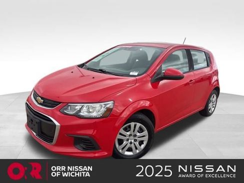 Used 2020 Chevrolet Sonic LT FWD image 1