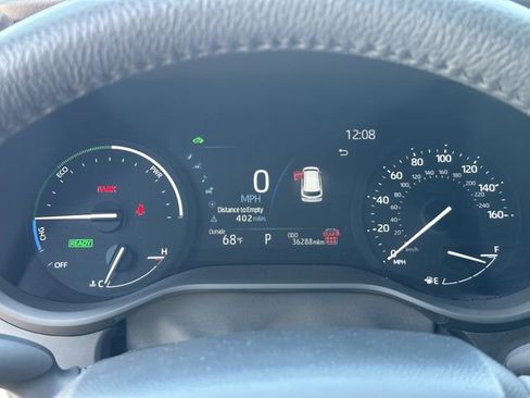Used 2025 Toyota Sienna XLE FWD image 28