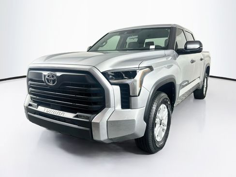 Used 2025 Toyota Tundra SR5 w/ SR5 Convenience Package RWD image 3