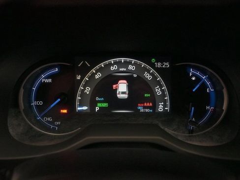 Certified 2024 Toyota RAV4 XLE image 25