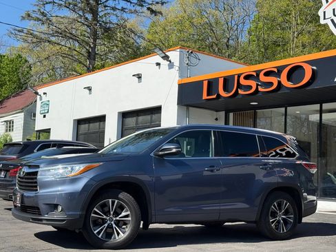 Used 2016 Toyota Highlander XLE AWD/4WD image 49