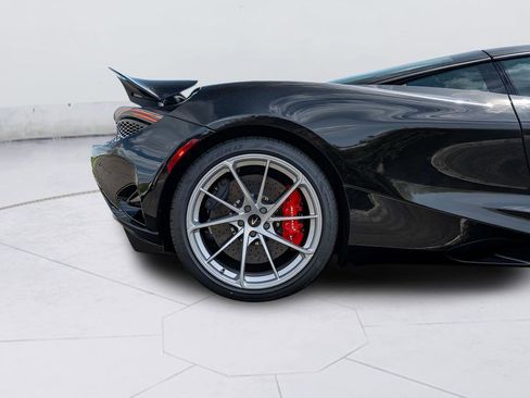 New 2026 McLaren 750S RWD image 20
