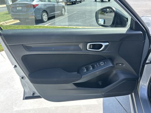 Used 2024 Honda Civic Sport image 14