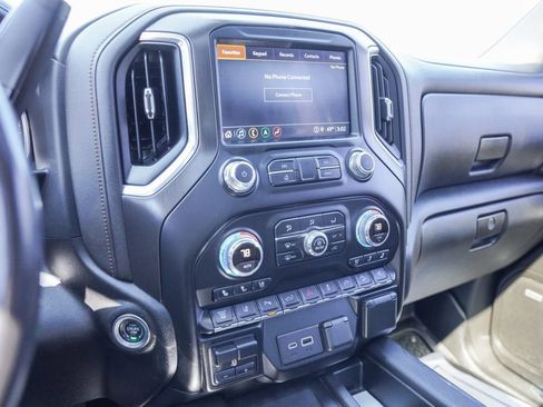 Used 2022 GMC Sierra 3500 AT4 w/ AT4 Premium Plus Package image 18