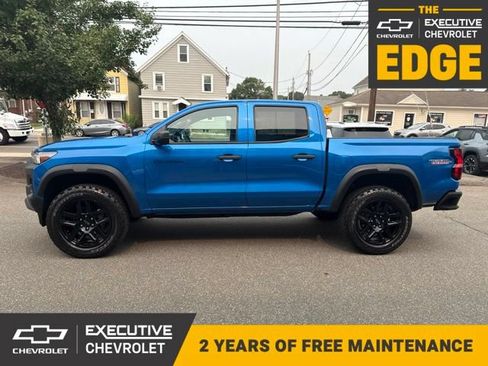 Used 2023 Chevrolet Colorado Trail Boss w/ Advanced Trailering Package AWD/4WD image 1