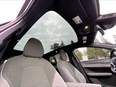 New 2026 Volvo EX30 Plus w/ Climate Package image 28