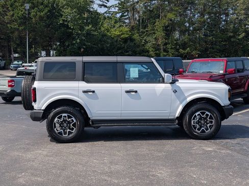 New 2026 Ford Bronco Outer Banks AWD/4WD image 3