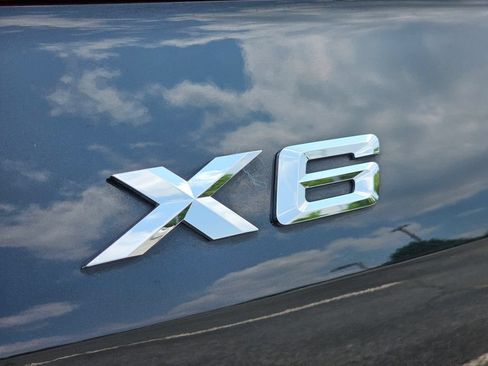 Used 2022 BMW X6 xDrive40i AWD/4WD image 12