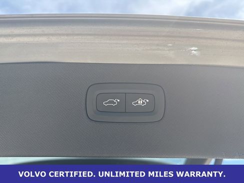 Certified 2023 Volvo XC90 B6 Ultimate image 9