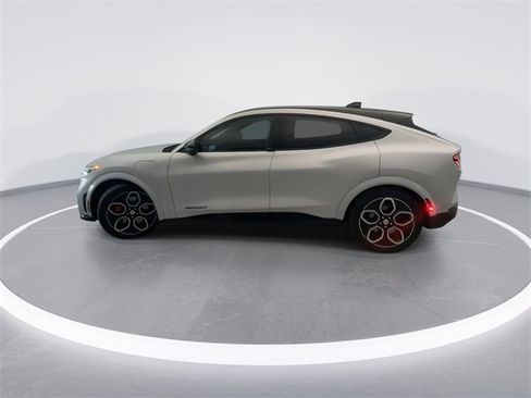 Used 2022 Ford Mustang Mach-E GT image 9