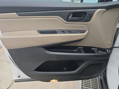 Used 2021 Honda Odyssey EX-L image 10