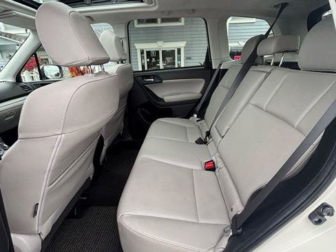 Used 2014 Subaru Forester 2.5i Limited AWD/4WD image 18