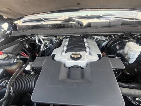 Used 2015 Cadillac Escalade ESV Premium AWD/4WD image 16