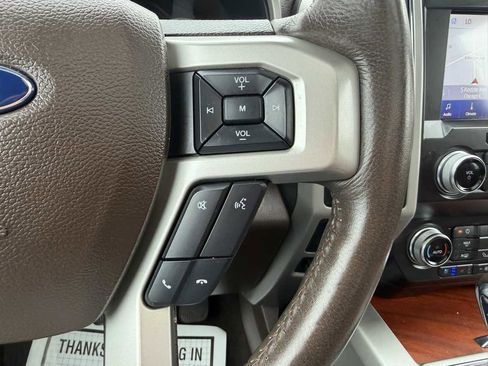 Used 2019 Ford F150 King Ranch w/ Equipment Group 601A Luxury AWD/4WD image 32