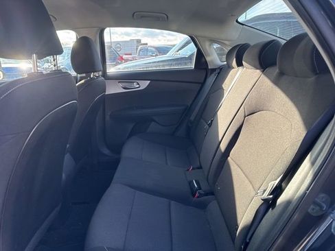 Used 2023 Kia Forte LXS w/ LXS Technology Package image 18