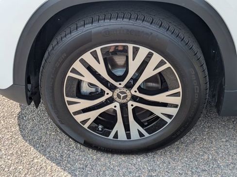 Used 2025 Mercedes-Benz GLA 250 4MATIC image 14