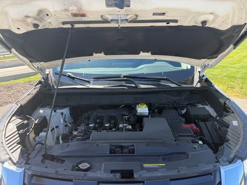 Used 2023 Nissan Pathfinder SV AWD/4WD image 18