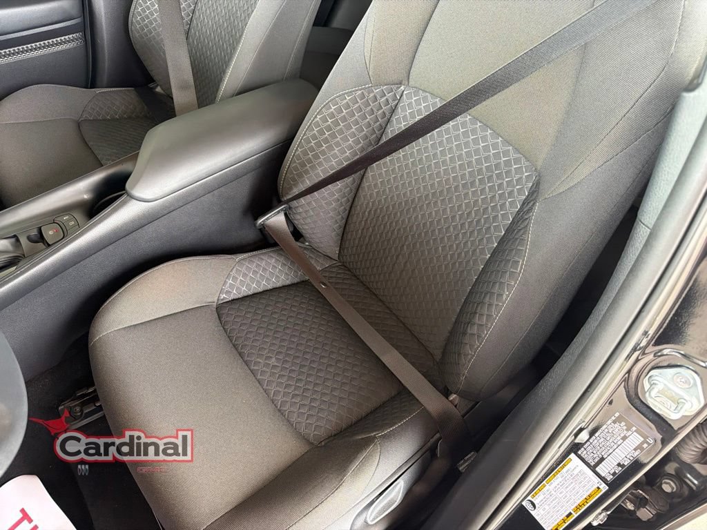 Used 2021 Toyota C-HR LE FWD image 19