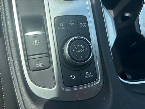 Used 2025 INFINITI QX60 Sensory w/ Vision Package AWD/4WD image 39