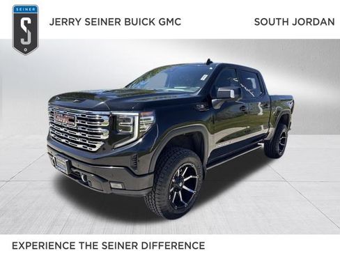 Used 2023 GMC Sierra 1500 Denali w/ Denali Reserve Package AWD/4WD image 1