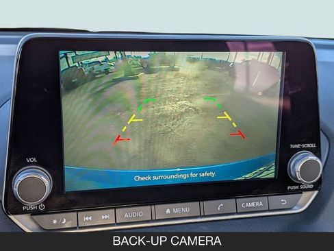 Used 2024 Nissan Sentra SV FWD image 21