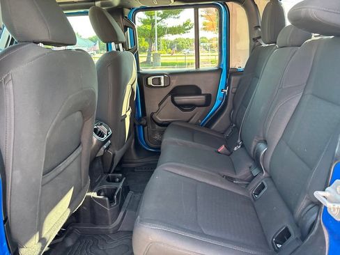 Used 2020 Jeep Gladiator Sport w/ Quick Order Package 24S AWD/4WD image 41