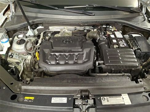 Used 2018 Volkswagen Tiguan SEL image 28