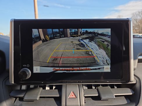 Used 2025 Toyota RAV4 XLE image 26