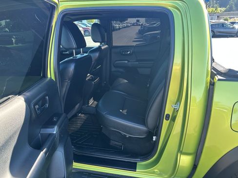Used 2022 Toyota Tacoma TRD Pro AWD/4WD image 14