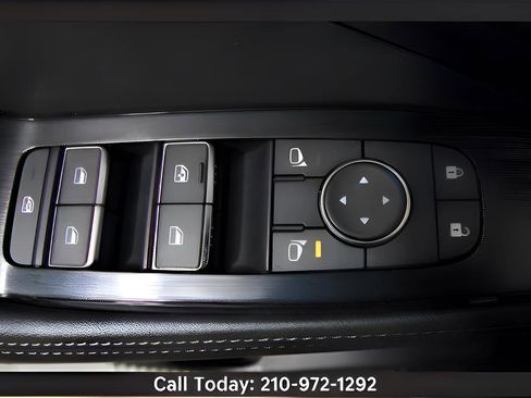 Used 2024 Nissan Rogue SL w/ SL Premium Package image 20