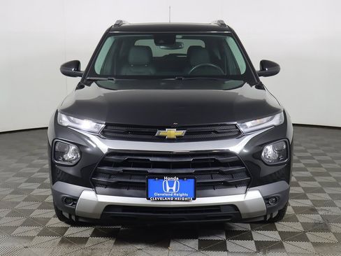 Used 2022 Chevrolet TrailBlazer LT w/ Sun and Liftgate Package image 12
