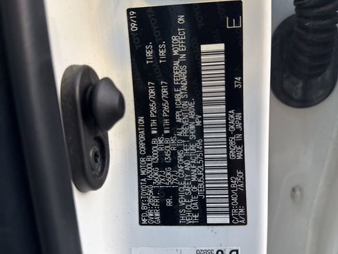 Used 2020 Toyota 4Runner SR5 Premium w/ Moonroof Package AWD/4WD image 10