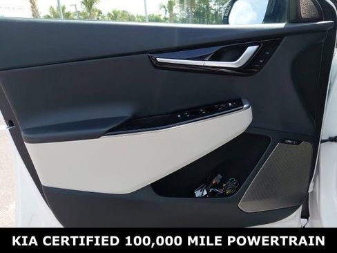 Certified 2024 Kia EV6 GT-Line AWD/4WD image 21