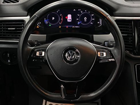 Used 2019 Volkswagen Atlas SEL AWD/4WD image 16