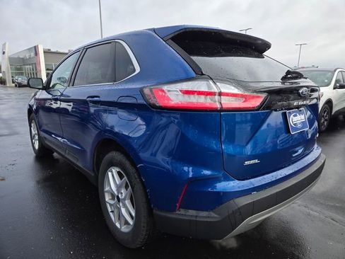 Used 2024 Ford Edge SEL w/ Convenience Package image 6