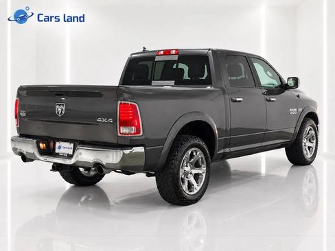 Used 2018 RAM 1500 Laramie w/ Convenience Group AWD/4WD image 3
