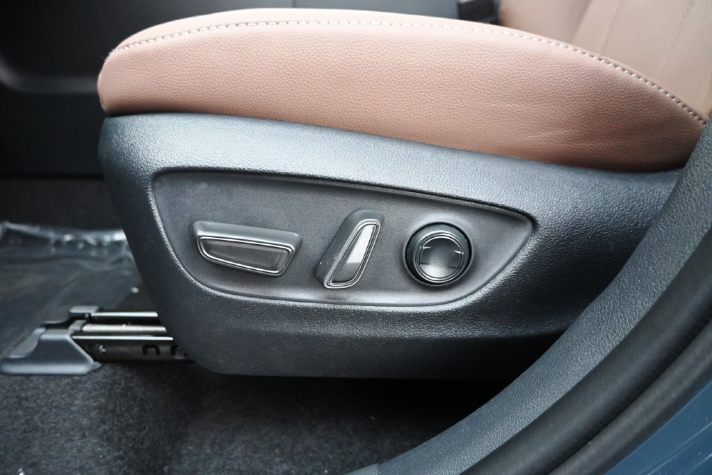 New 2026 Toyota Grand Highlander AWD image 13