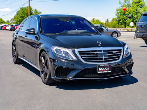 Used 2016 Mercedes-Benz S 63 AMG 4MATIC Sedan w/ Driver Assistance Package image 2