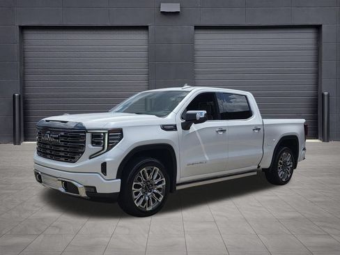 Used 2024 GMC Sierra 1500 Denali Ultimate AWD/4WD image 1