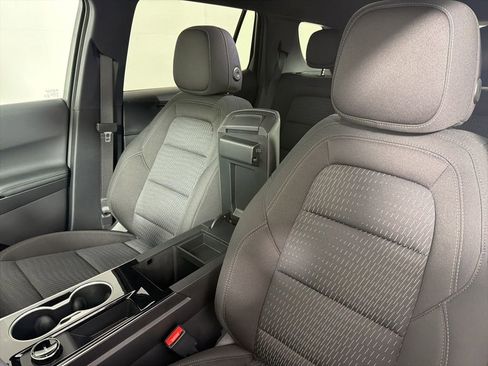 New 2026 Chevrolet Equinox LT w/ Safety and Technology Package FWD image 21