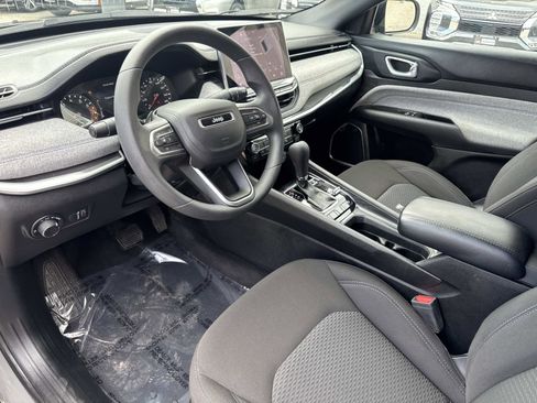 Used 2023 Jeep Compass Sport AWD/4WD image 13